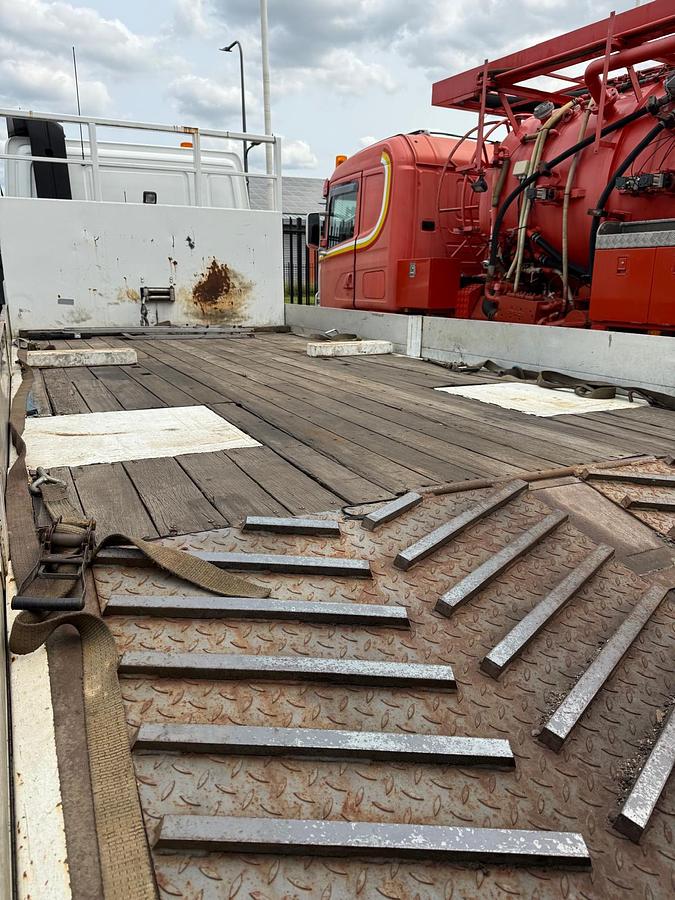 Used 2010 DAF FA CF65