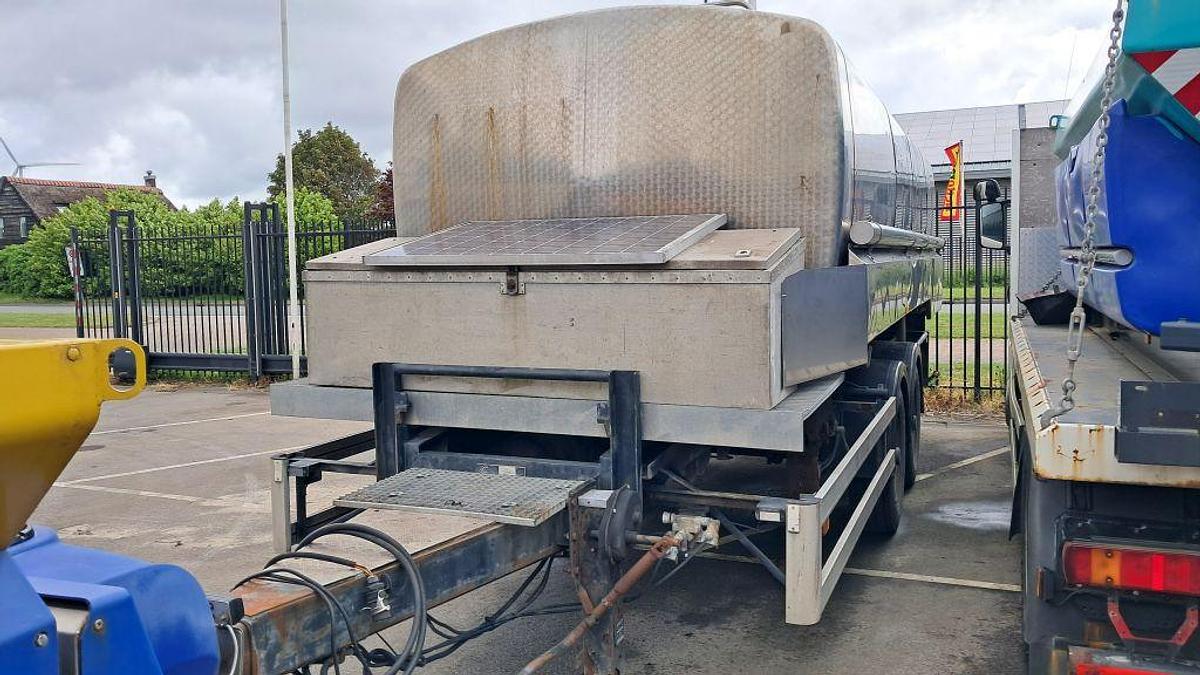 Used 2014 Volvo FE320 / Johnston Beam S9000