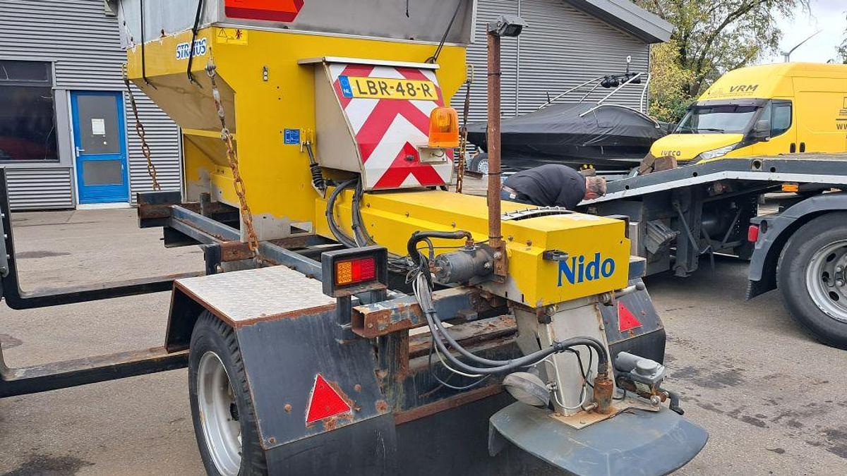 Used 2000 Nido Stratos B11-24 PAX