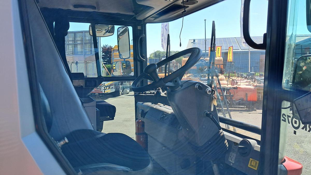 Used 2016 Ravo 580STH