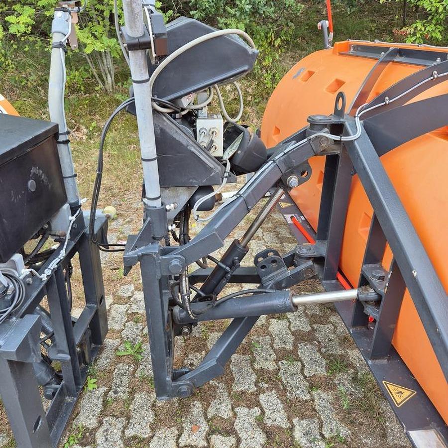 Used 2005 Nido SNK300