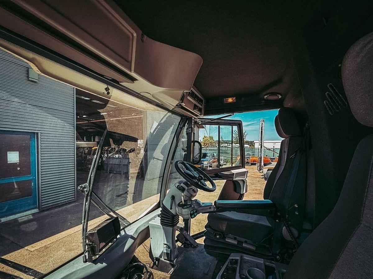 Used 2019 Johnston C401
