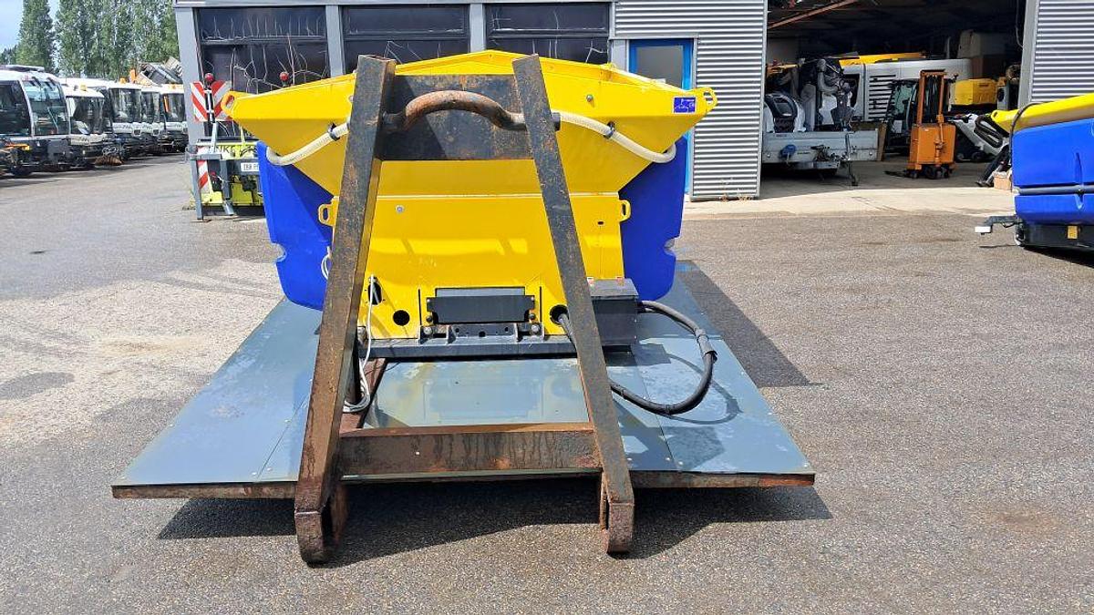 Used 2011 Nido Stratos B40-42 VCLN-490