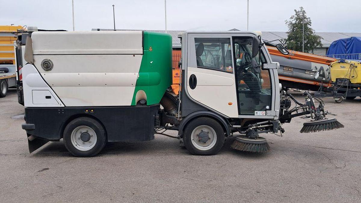 Used 2017 Bucher CityCat 2020