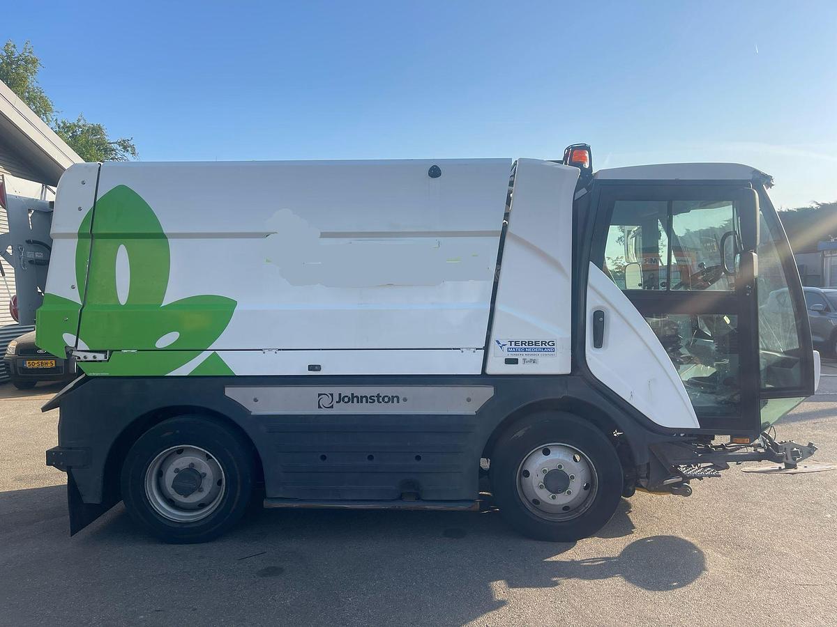 Used 2019 Johnston C401