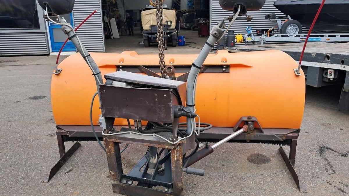 Used 1990 Nido SNK180 R-12V EPZ-S