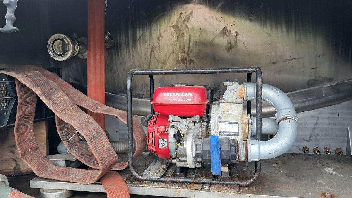 Used 2014 Volvo FE320 / Johnston Beam S9000