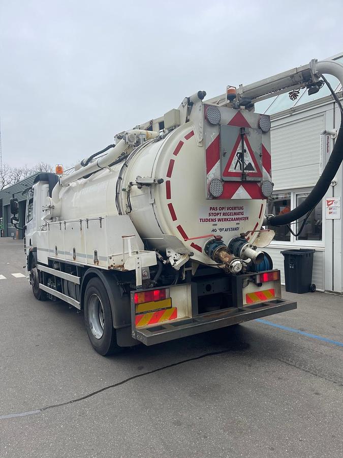 Used 2011 DAF FA CF75.310 / BekkerLaGram kolkenzuiger