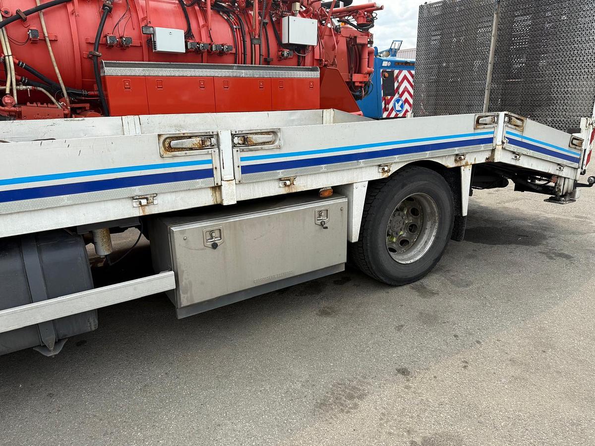 Used 2010 DAF FA CF65