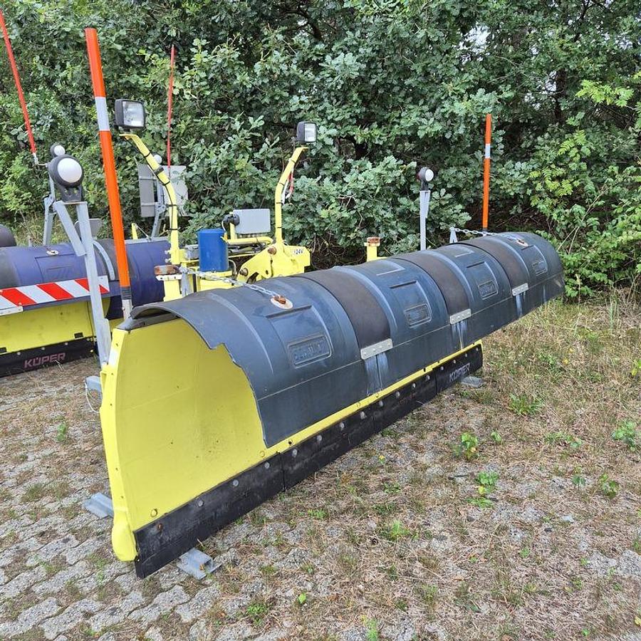 Used 2003 Schmidt Cirron SL32