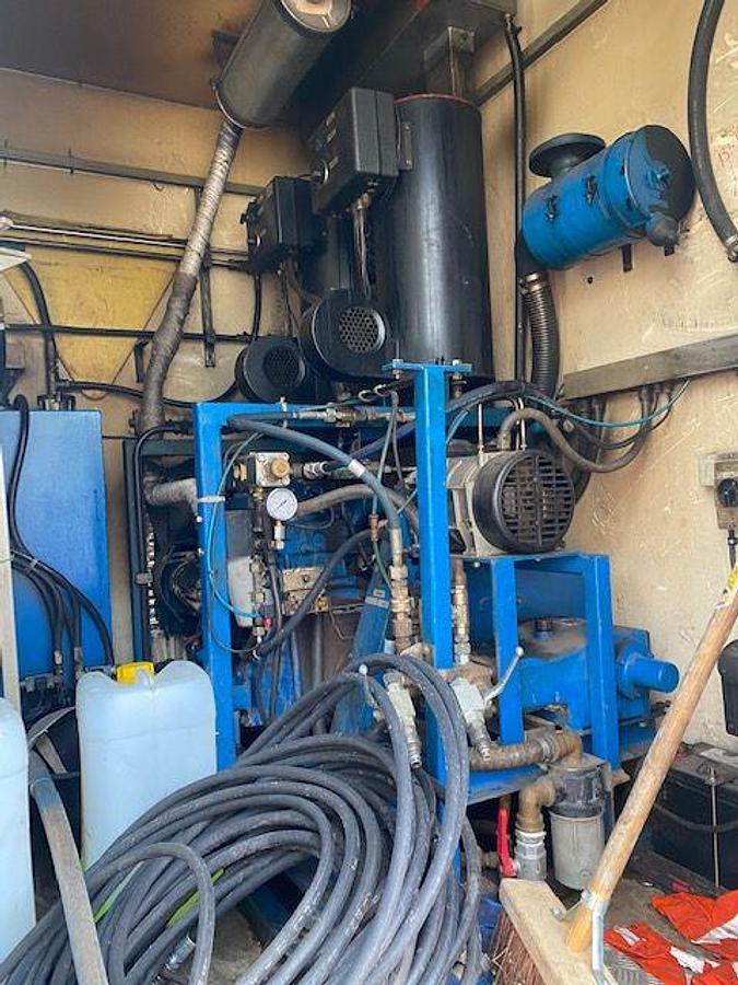 Used 2003 DAF AE45CF met containerreiniger