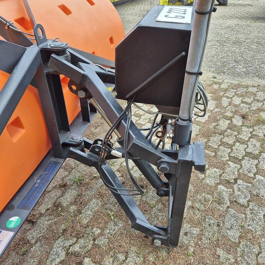 Used 2005 Nido SNK330 EPZ