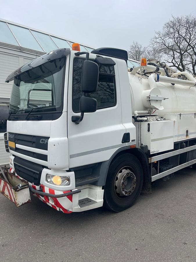 Used 2011 DAF FA CF75.310 / BekkerLaGram kolkenzuiger