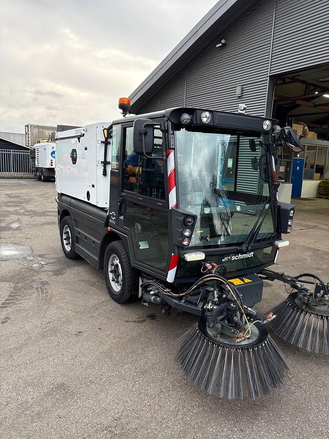 Used 2021 Schmidt eSwingo 200