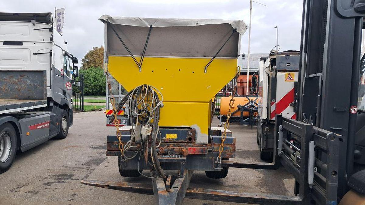 Used 2000 Nido Stratos B11-24 PAX