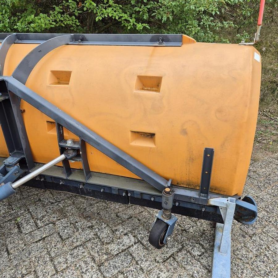 Used 2001 Nido SNK270