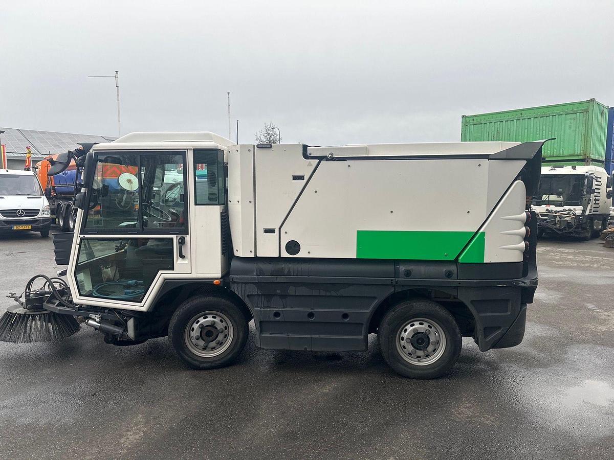 Used 2020 Schmidt eSwingo 200