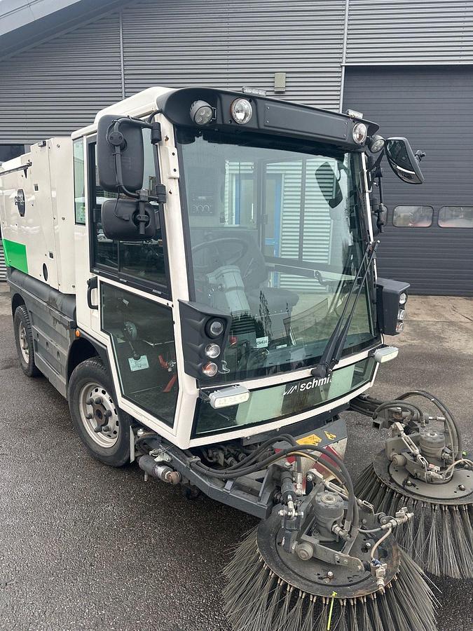 Used 2020 Schmidt eSwingo 200