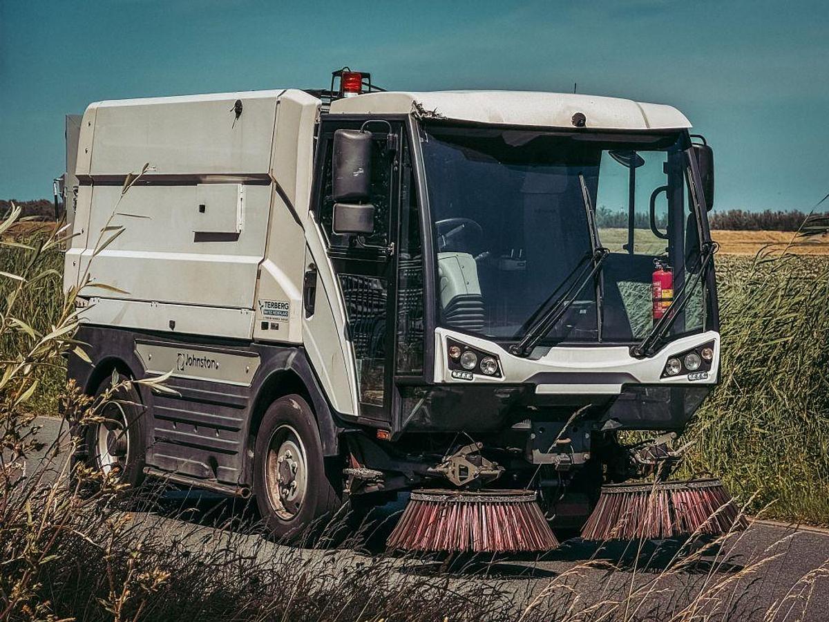 Used 2019 Johnston C401