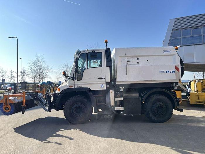 Used 2006 Mercedes-Benz Unimog 4 x 2 / Schmidt SK350 sweeper