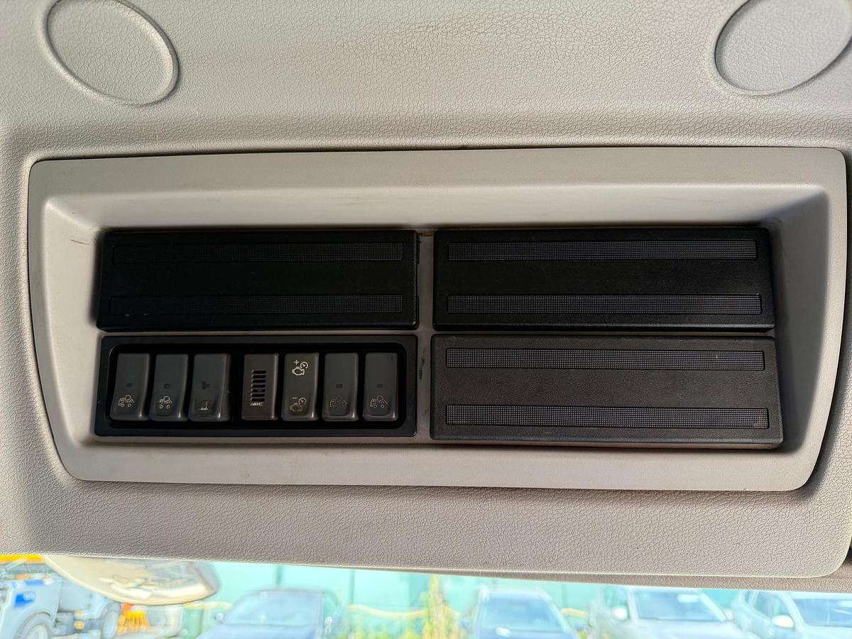 Used 2014 Volvo FE320 / Johnston Beam S9000