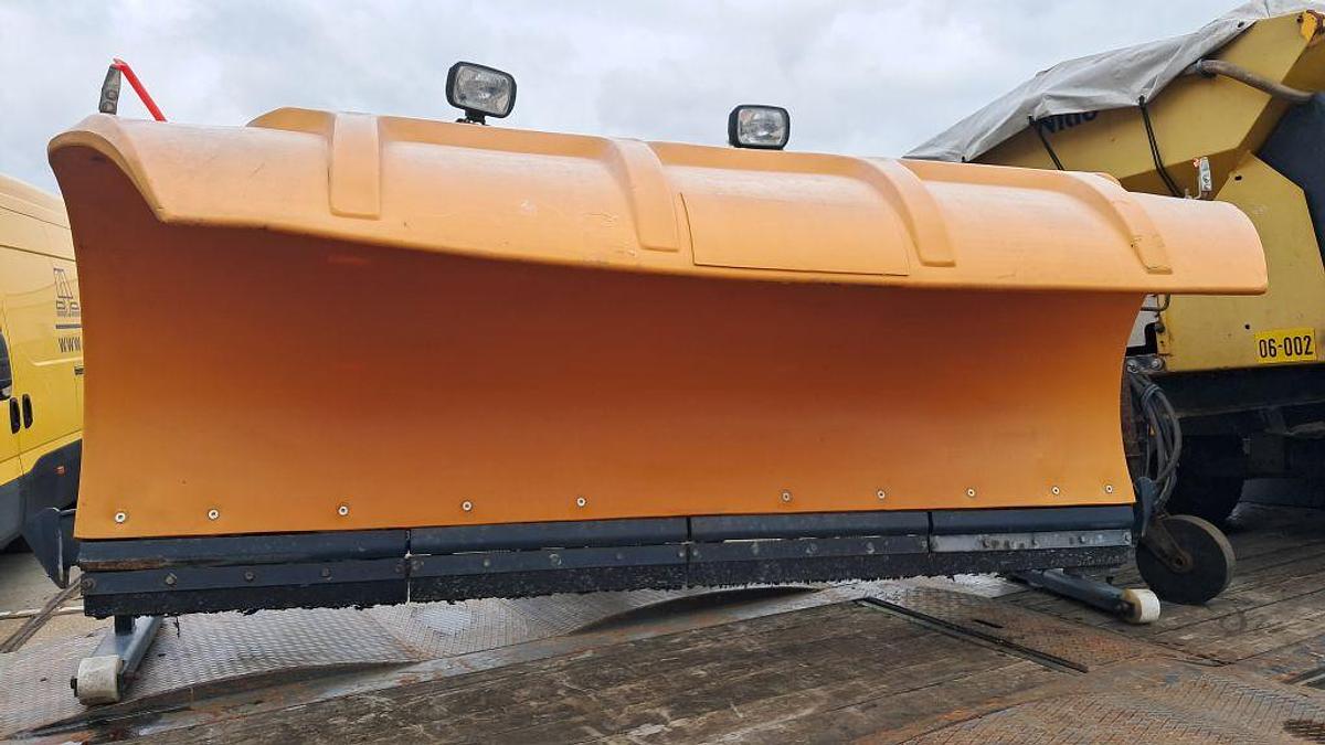 Used 2002 Nido SNK270 EPZ