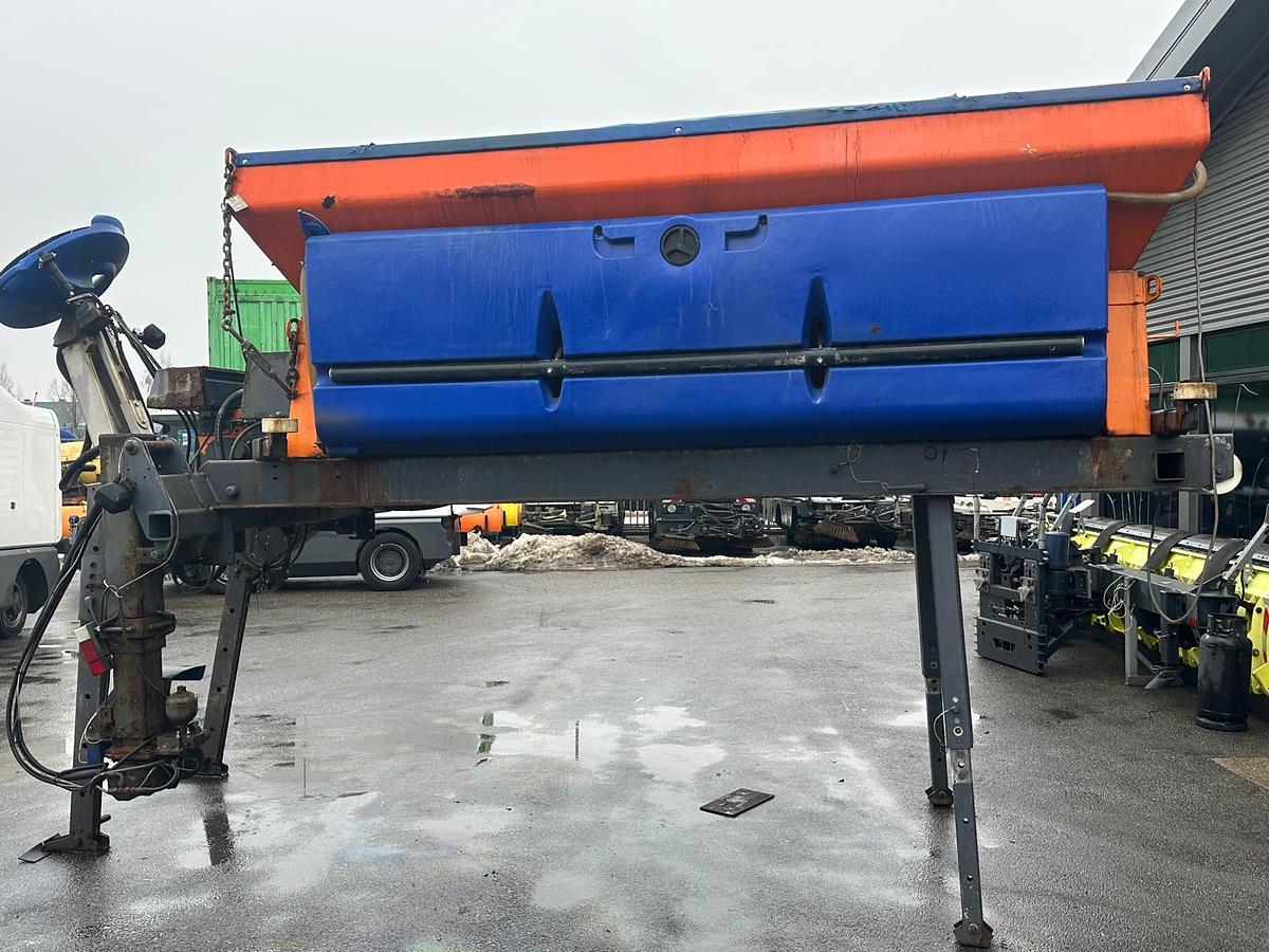 Used 2009 Schmidt Stratos B50-36 WCLN-660