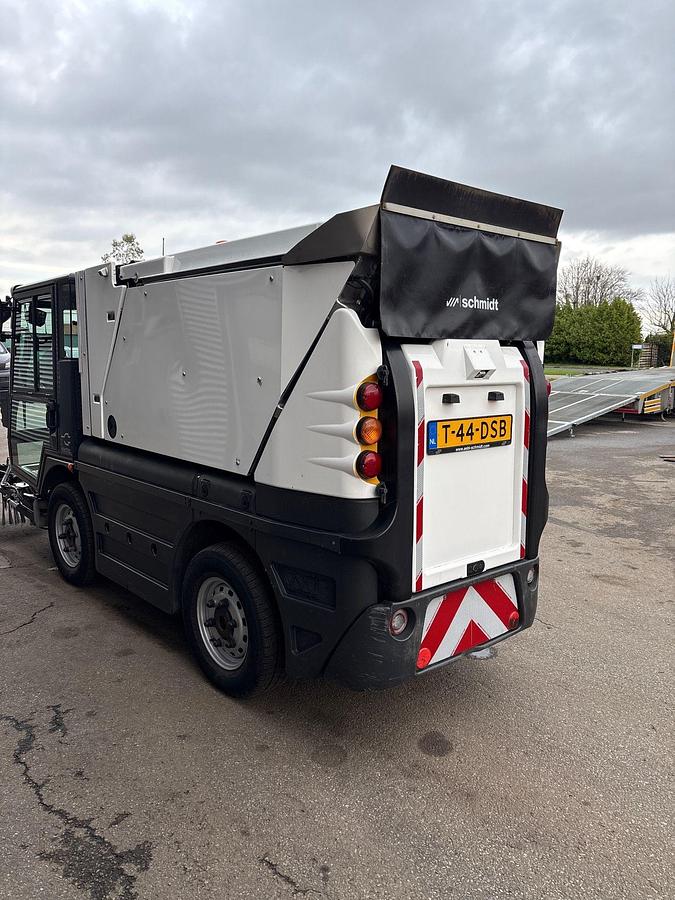 Used 2021 Schmidt eSwingo 200