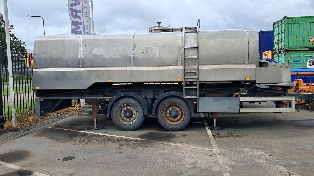 Used 2014 Volvo FE320 / Johnston Beam S9000