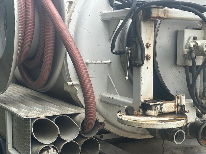 Used 2012 Mercedes-Benz 516Cdi met kolkenzuigeropbouw