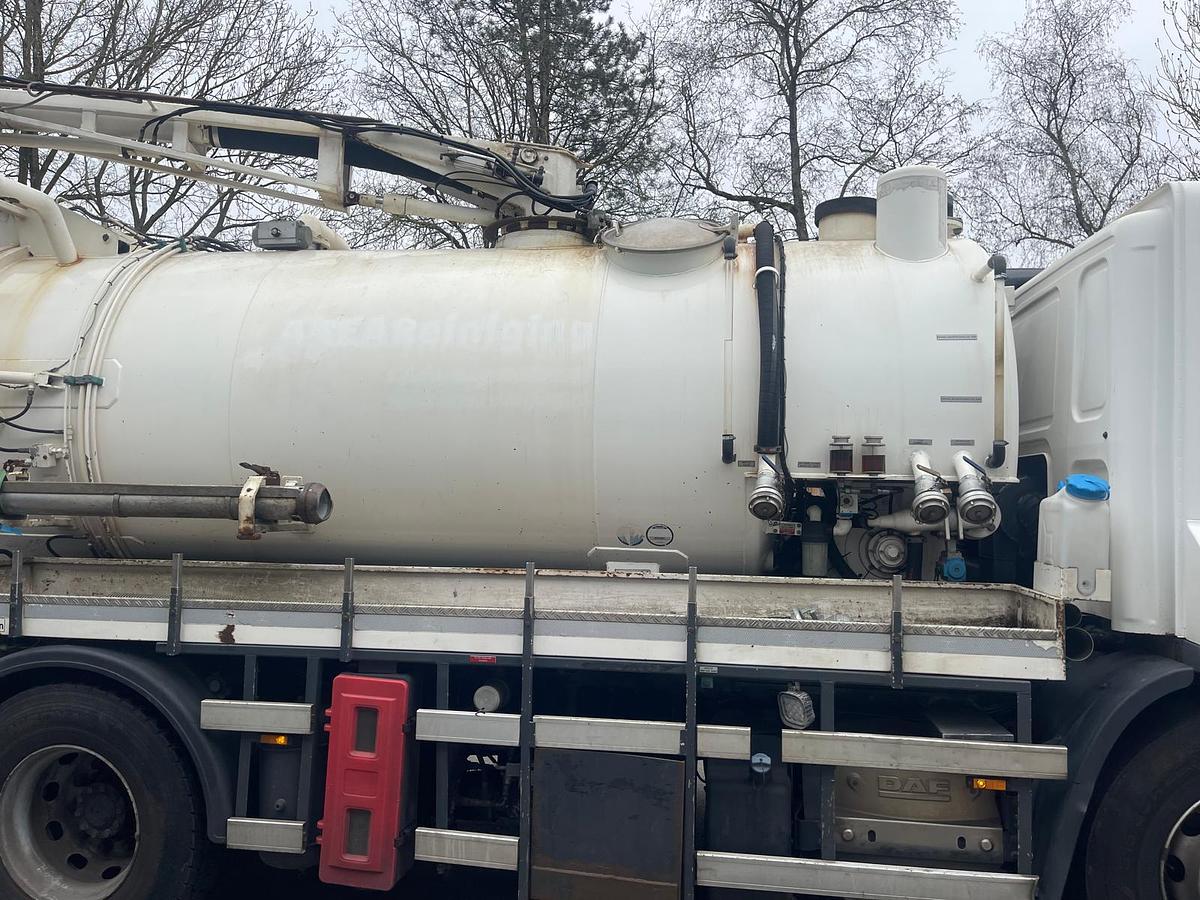 Used 2011 DAF FA CF75.310 / BekkerLaGram kolkenzuiger