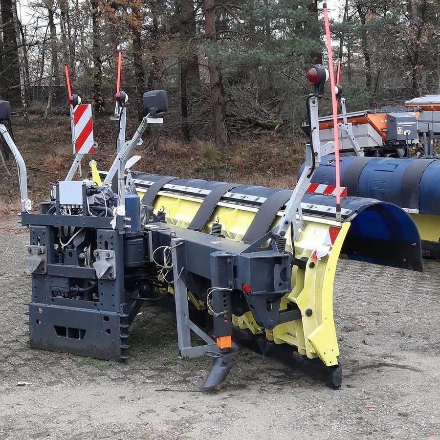 Used 2005 Nido ML51A