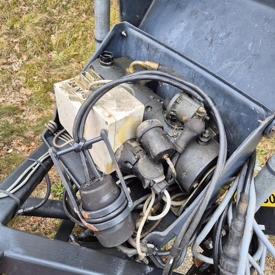 Used 2005 Nido SNK330 EPZ