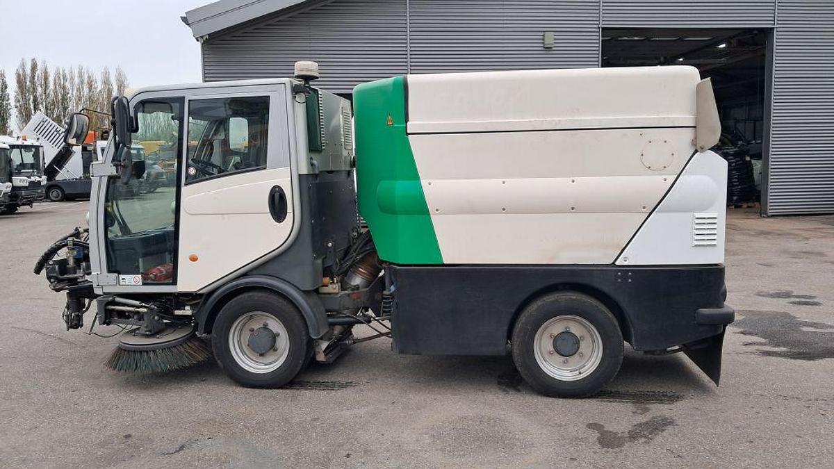 Used 2017 Bucher CityCat 2020