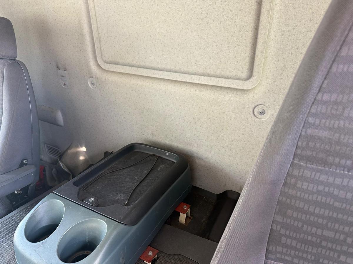 Used 2007 Scania P230 DB 6x2 / Epoke SH3800 spreader