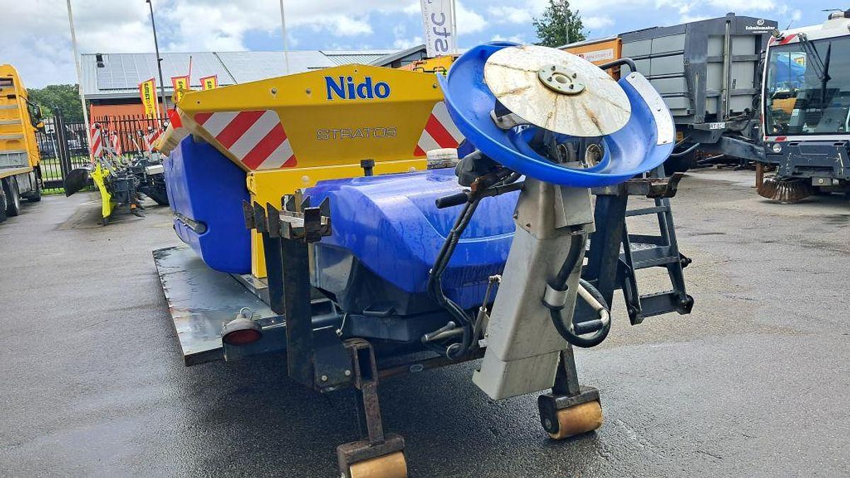 Used 2011 Nido Stratos B40-42 VCLN-490