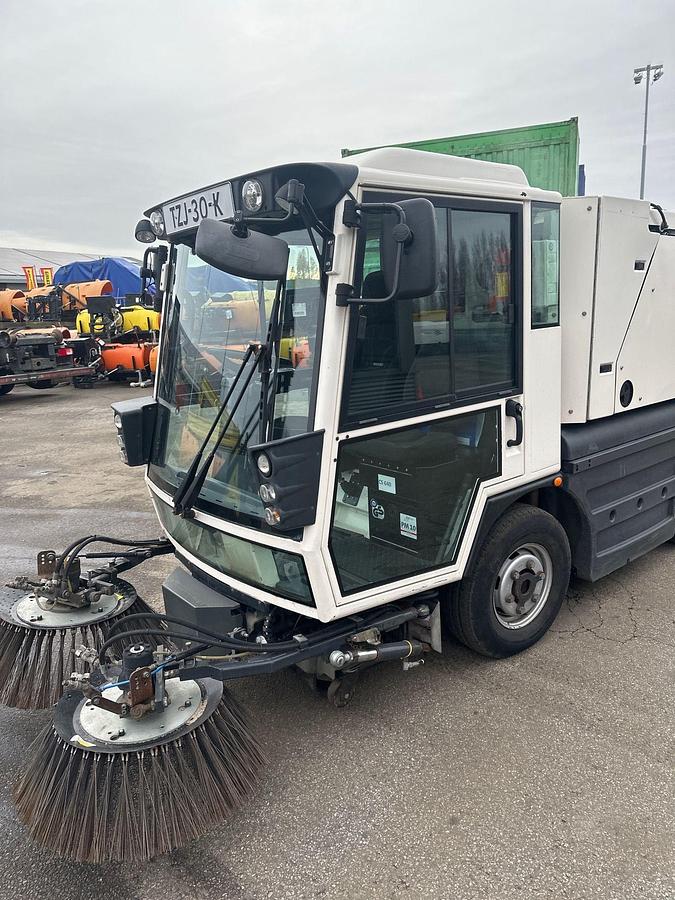 Used 2017 Schmidt Swingo 200