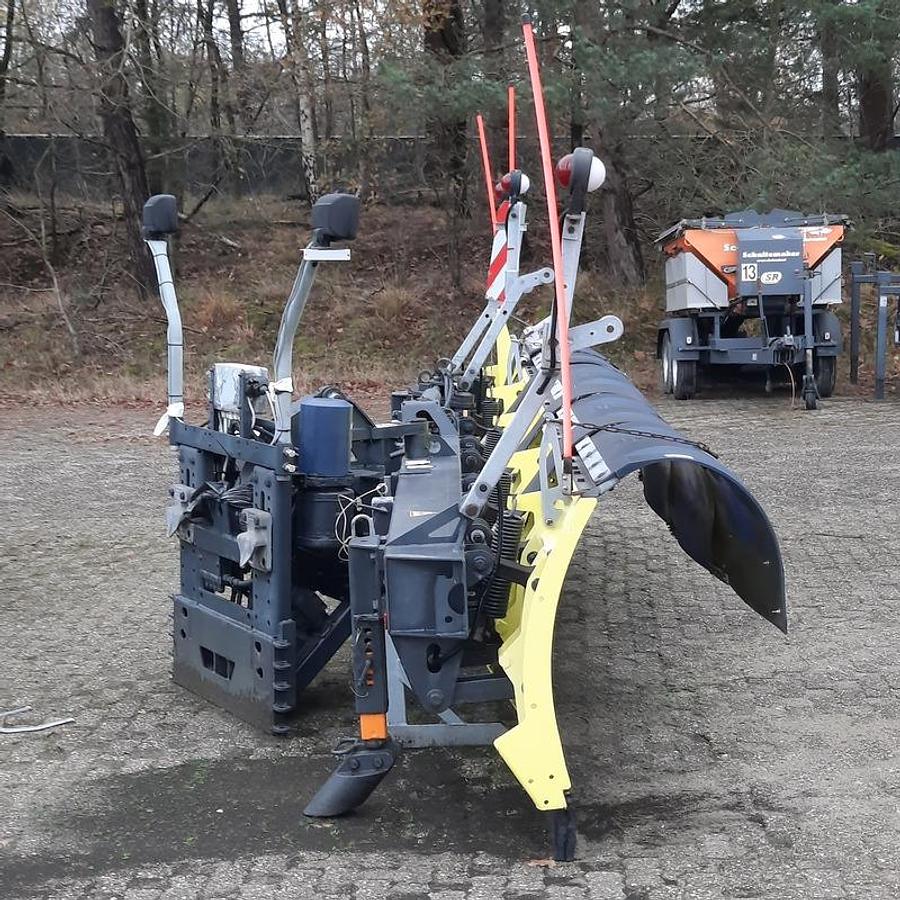 Used 2005 Nido ML51A