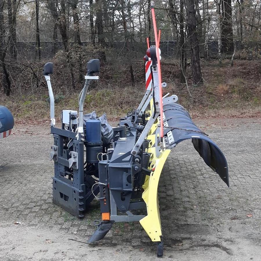 Used 2005 Nido ML51A