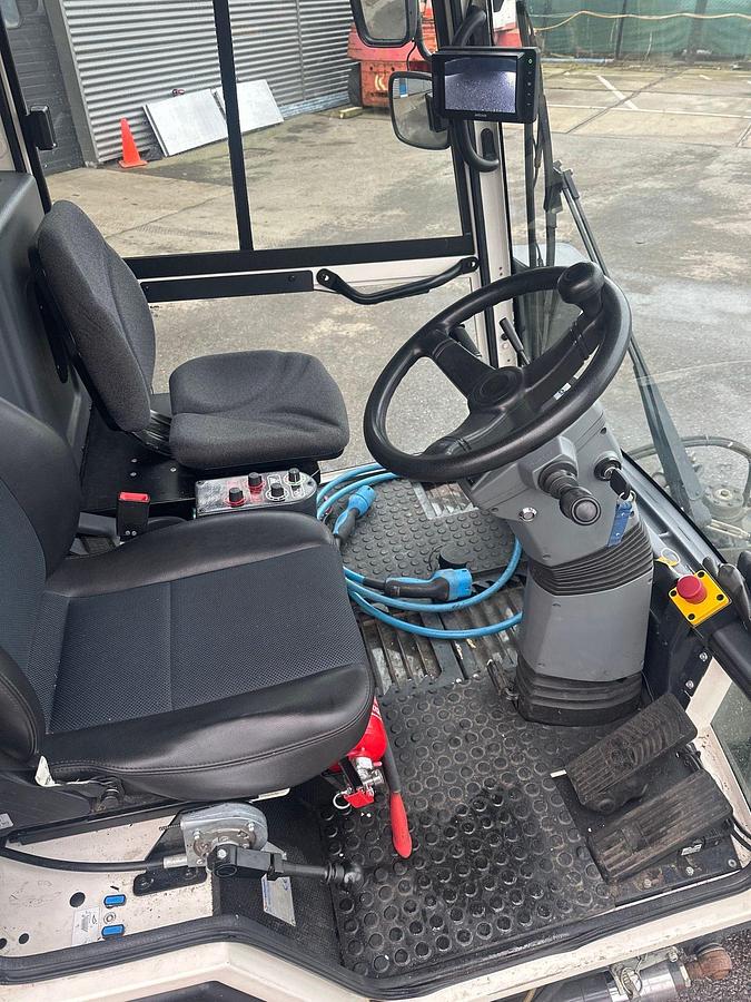 Used 2020 Schmidt eSwingo 200