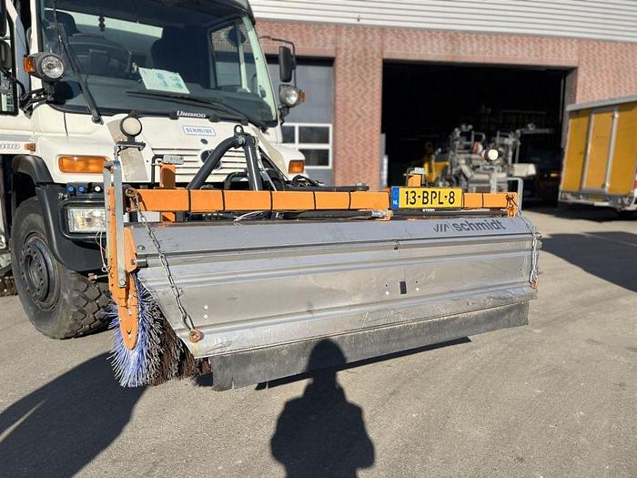 Used 2006 Mercedes-Benz Unimog 4 x 2 / Schmidt SK350 sweeper