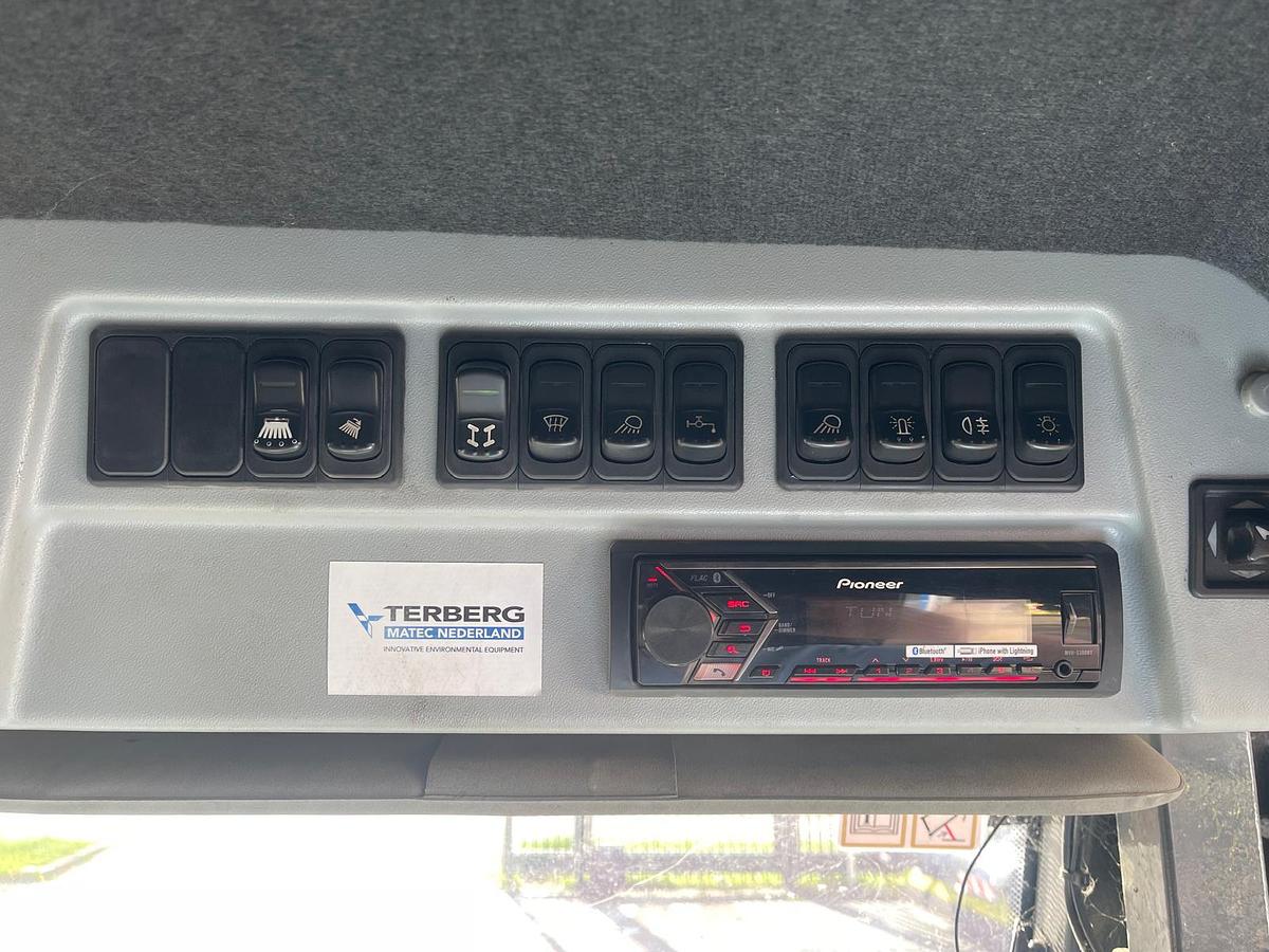 Used 2018 Johnston C401