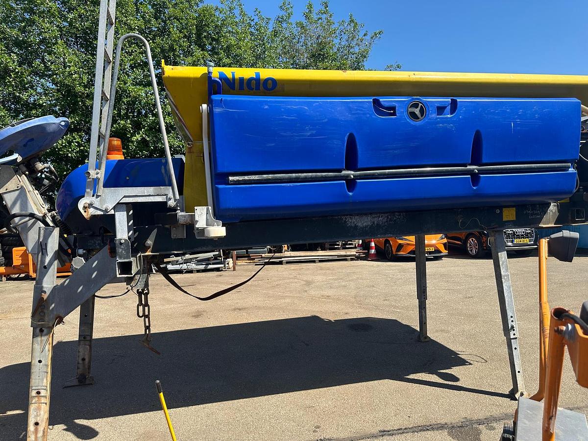 Used 2006 Nido Stratos B40-36 DCXN490
