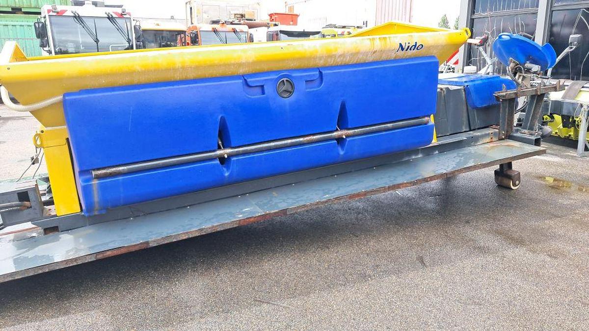 Used 2011 Nido Stratos B40-42 VCLN-490