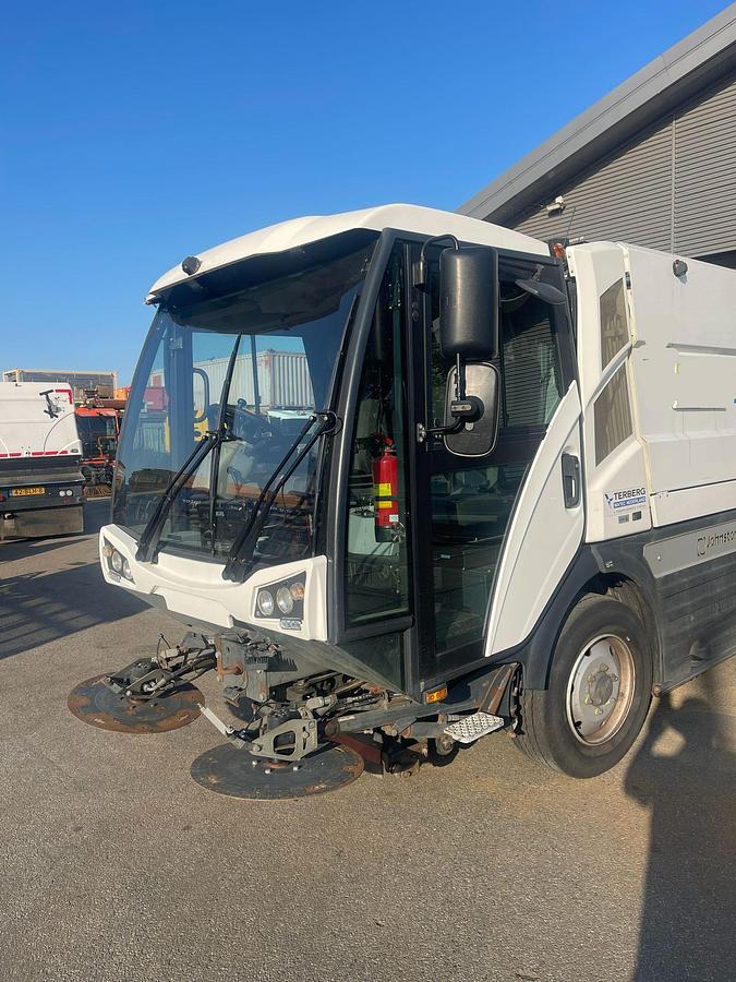 Used 2019 Johnston C401