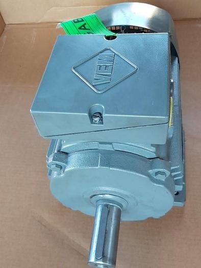 Elektromotor mit Fuss, IE2-WE1R 132S 2 TPM HW, 5,5 KW, 2915 rpm, VEM, neu -70%