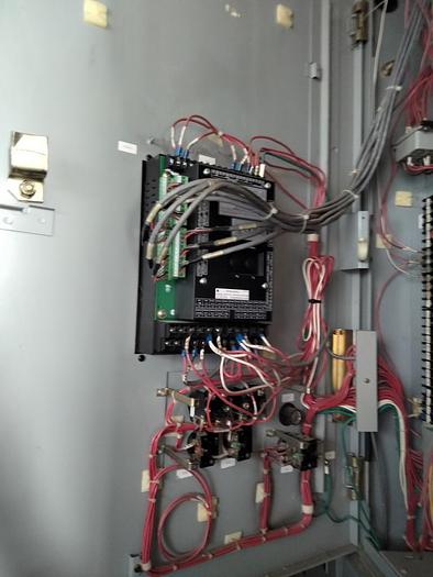 Used GENERAL ELECTRIC LIMITAMP CR194A118A2 300 HP CONTROLLER W/ DRAW-OUT AIR-BREAK CONTACTOR  THREE UNITS