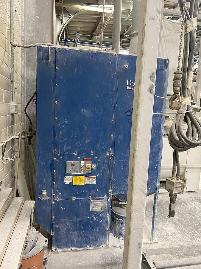 Used DONALDSON-TORIT MODEL DFO-3-3 OVAL CARTRIDGE TYPE DUST COLLECTOR