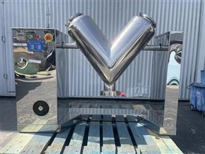 Used USED 20 LITER V-BLENDER MIXER