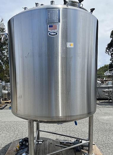 Used 740 GALLON (2,800 LITERs) T & C AGITATED REACTOR  316L S/S  JACKETED